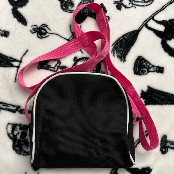 HELLO KITTY SANRIO 2012 mini purse with shoulder strap, cute y2k bag. - Picture 2 of 6